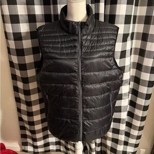 Red Camel Black Puffer Vest